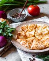 Хычин с сыром и картошкой