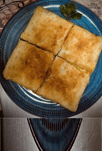 Хычин из слоёного теста