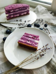 Пирожное "Лавандовая смородина"